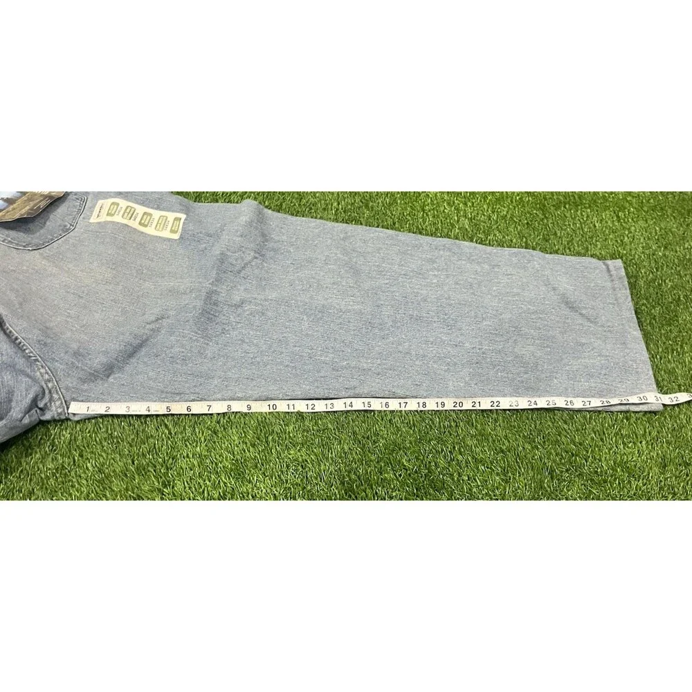 Wrangler Jeans Straight Leg  31000GS NEW   Light  Blue SZ 54X31 - Picture 7 of 7